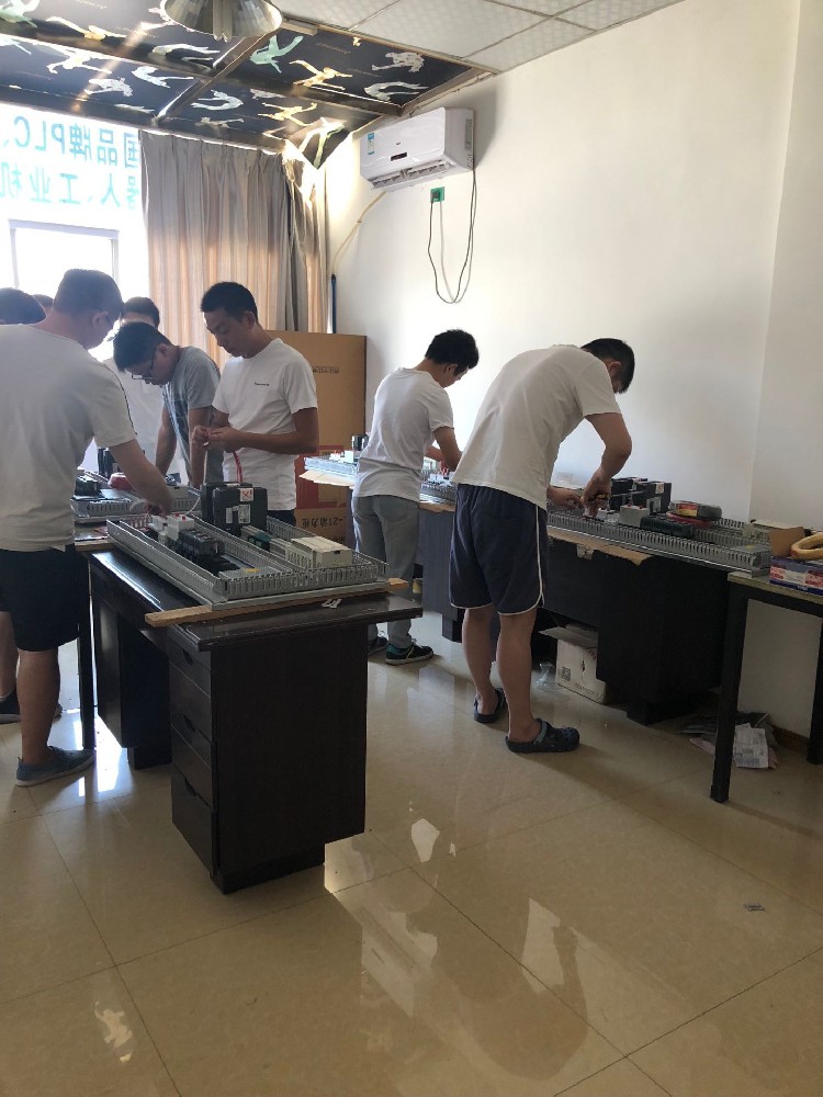 項(xiàng)目排版接線實(shí)操